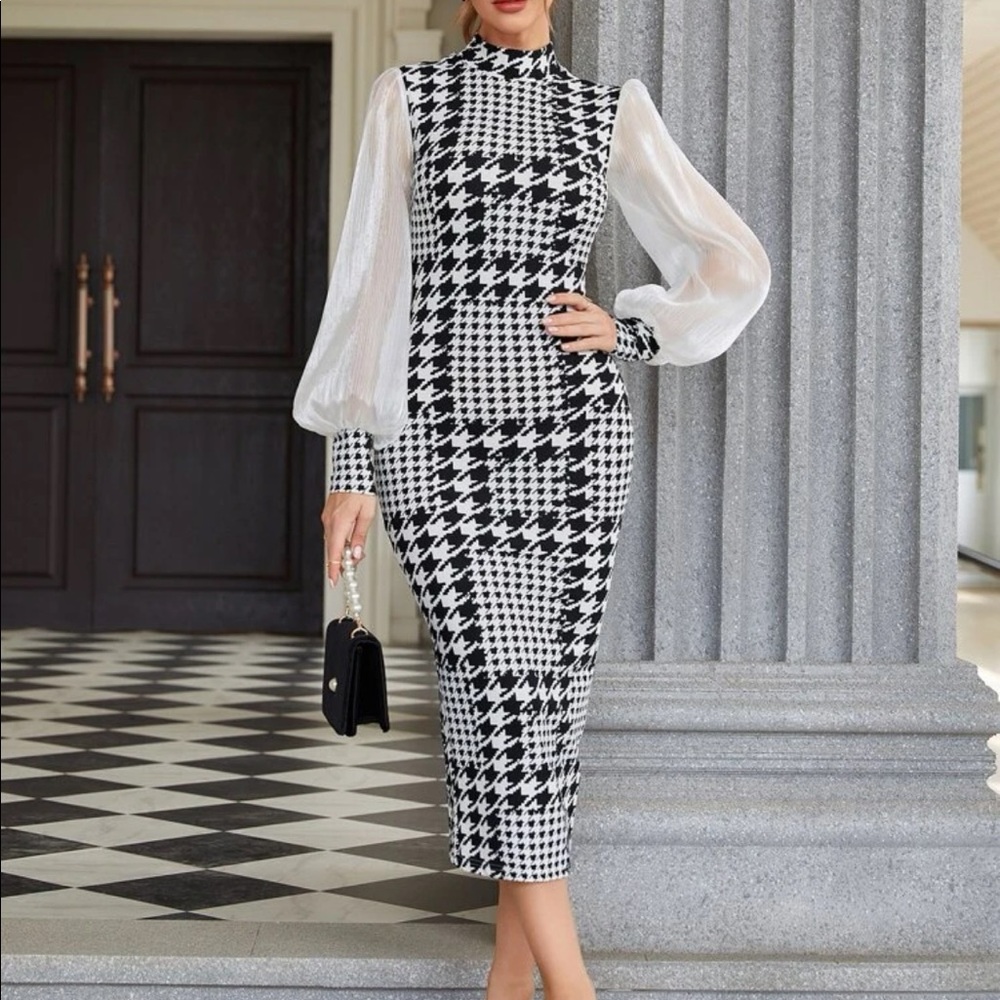 Houndstooth Contrast Mesh Lantern Sleeve Slit Back Body Con Dress